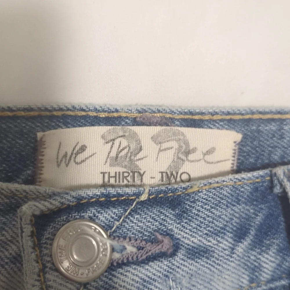 NWT Free People shorts size 32 or size 14 - Picture 3 of 4